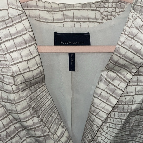 BCBG Max Azria alligator print blazer. - Picture 2 of 8